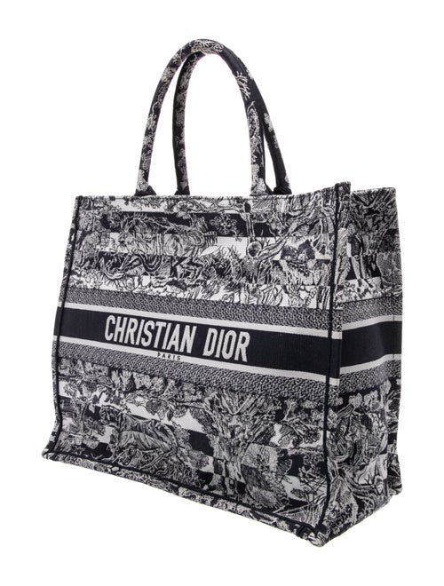 Christian Dior Canvas Book Medium 2022