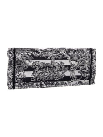 Christian Dior Canvas Book Medium 2022