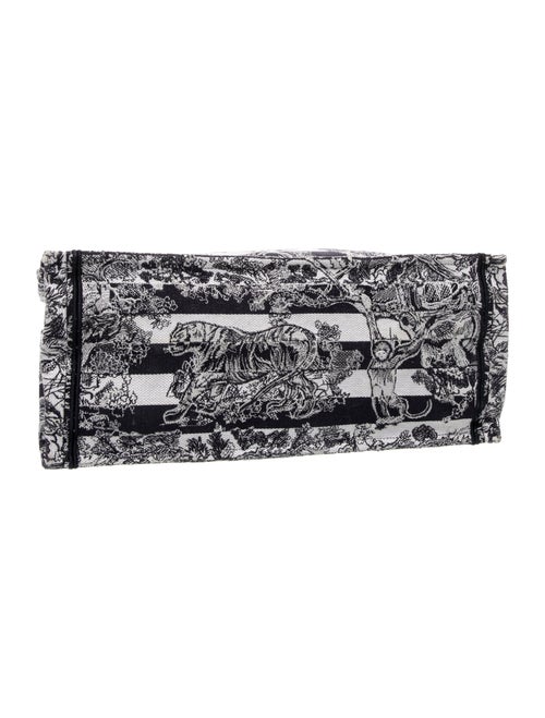 Christian Dior Canvas Book Medium 2022