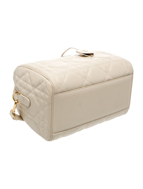 Christian Dior Cannage Groove 25 2024