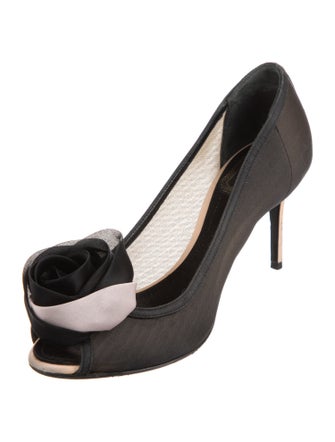 Christian Dior Mesh Bow Accents Pumps