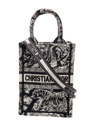 Christian Dior Canvas Book 2022