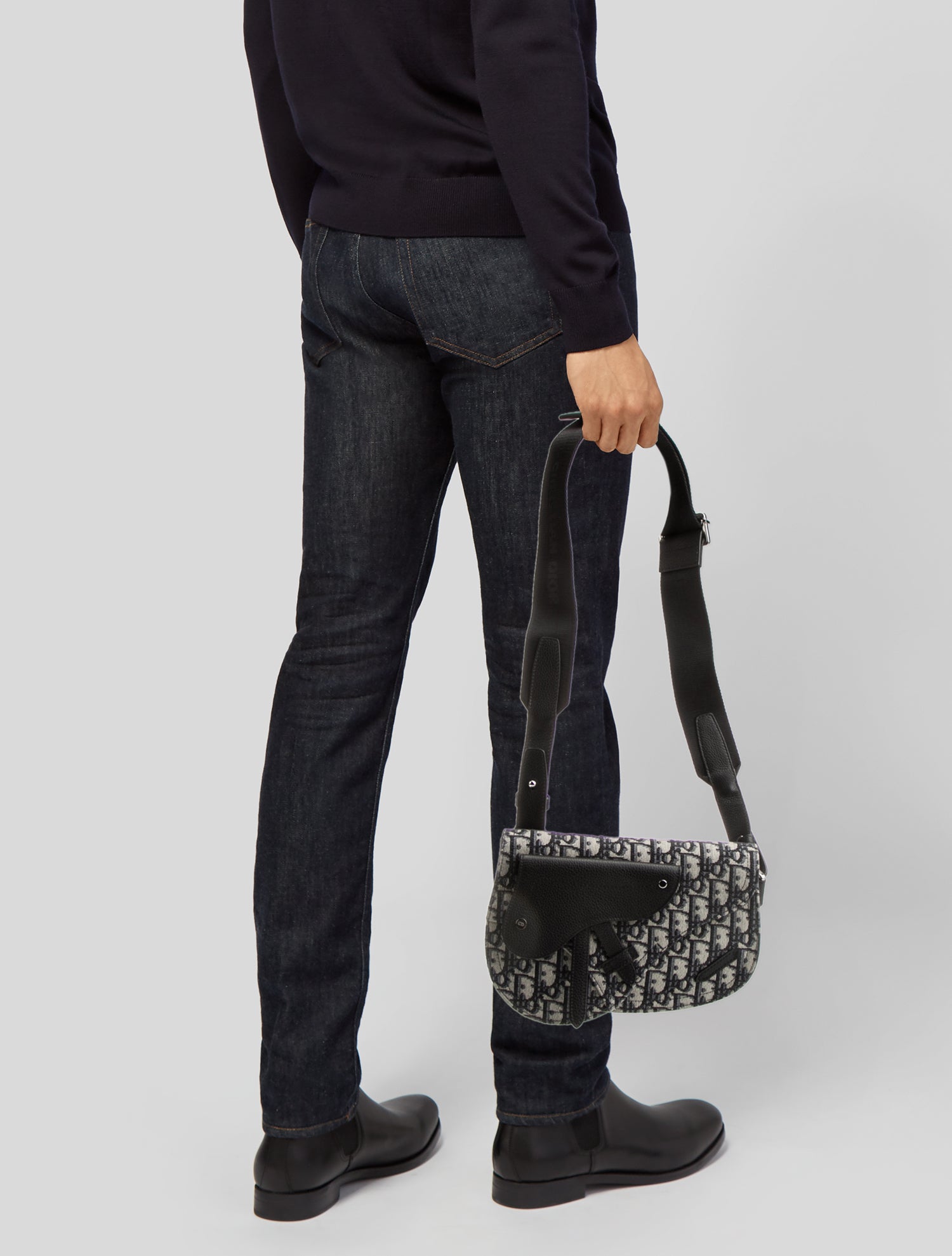 DIOR MEN Oblique Jacquard Shoulder Bag