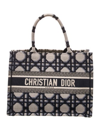Christian Dior Cannage Book Medium 2023