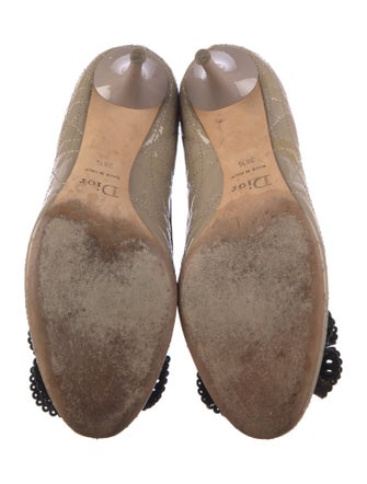 Christian Dior Cannage Pattern Patent Leather Pumps