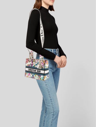 Christian Dior Canvas Book 2023