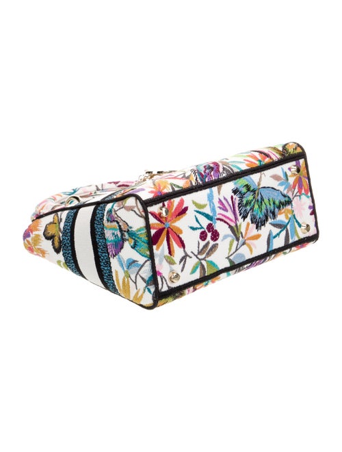 Christian Dior Canvas Book 2023