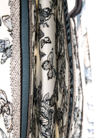 Christian Dior Toile de Jouy Book Large 2023