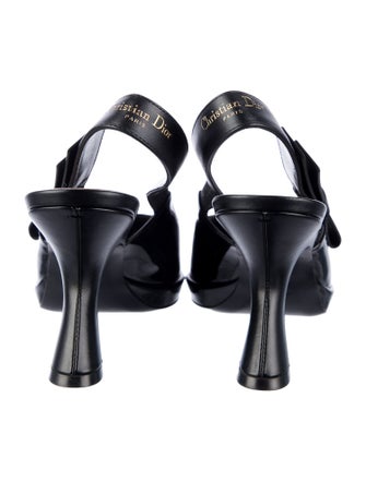 Christian Dior Patent Leather Bow Accents Slingback Pumps