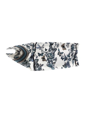 Christian Dior Canvas Book Large 2023