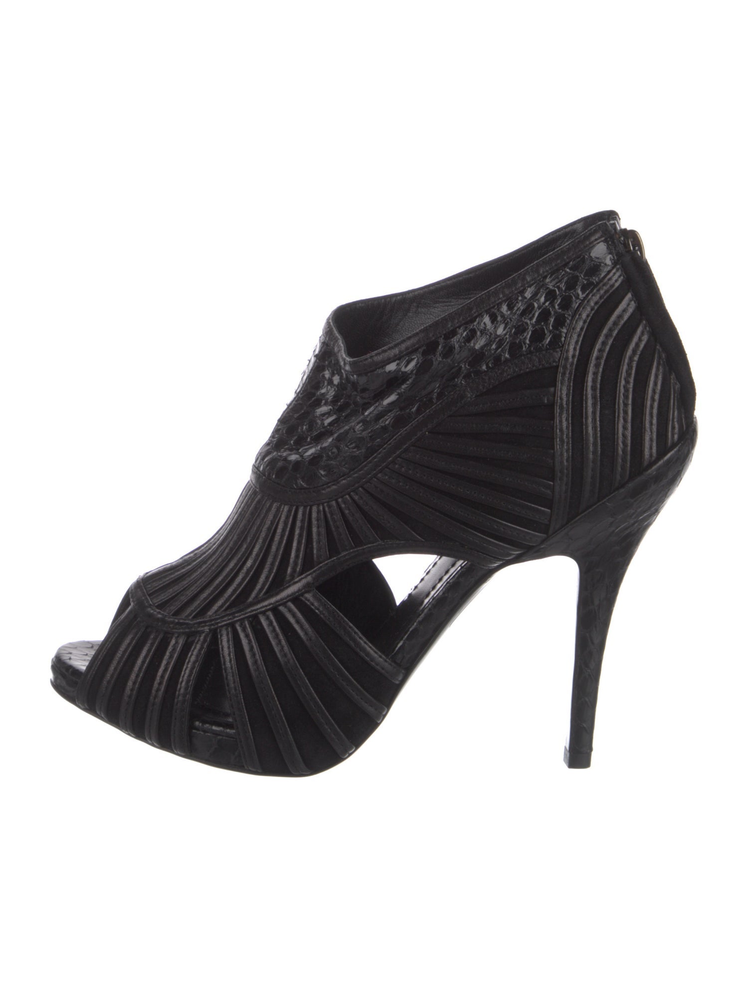 Christian Dior Leather D'Orsay Pumps