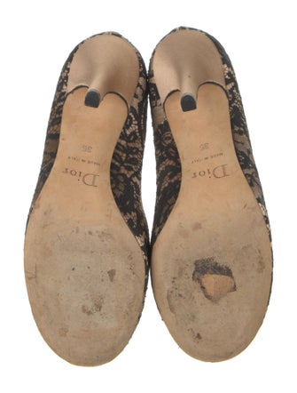 Christian Dior Lace Printed Pumps