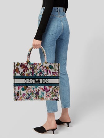 Christian Dior Canvas Book Large 2023