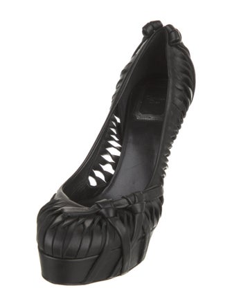 Christian Dior Leather Pumps