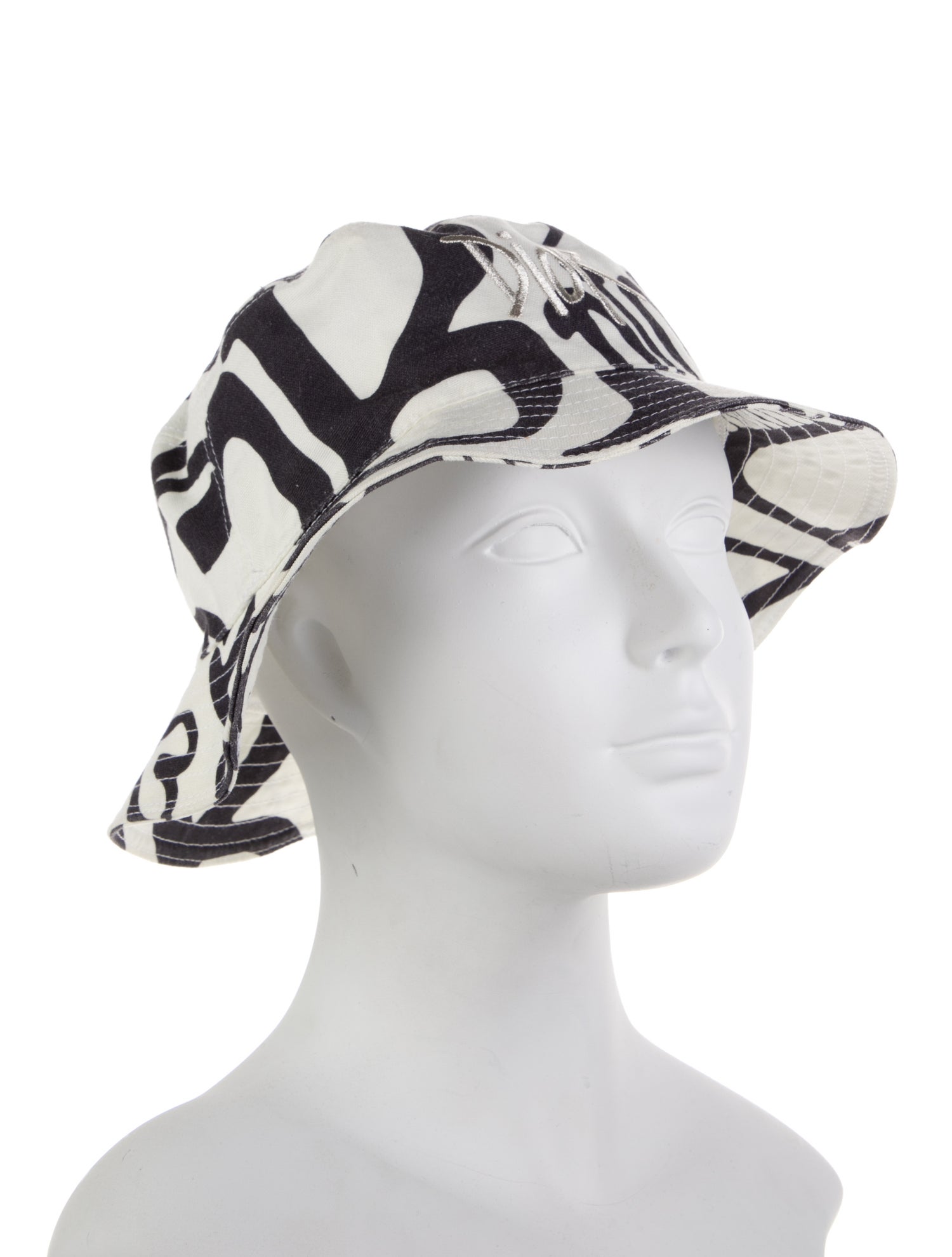 Christian Dior bucket hat