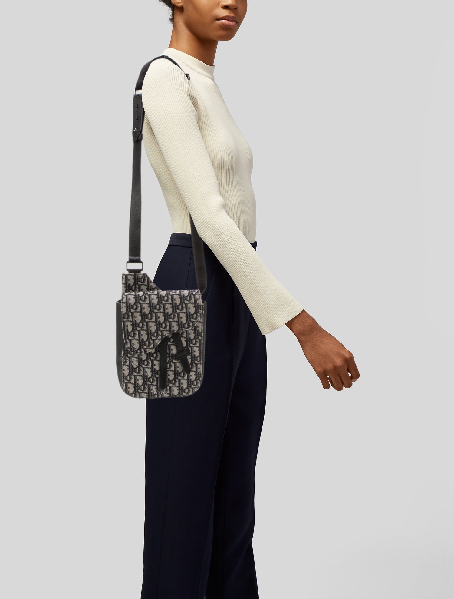 DIOR MEN Oblique Jacquard Saddle Pouch