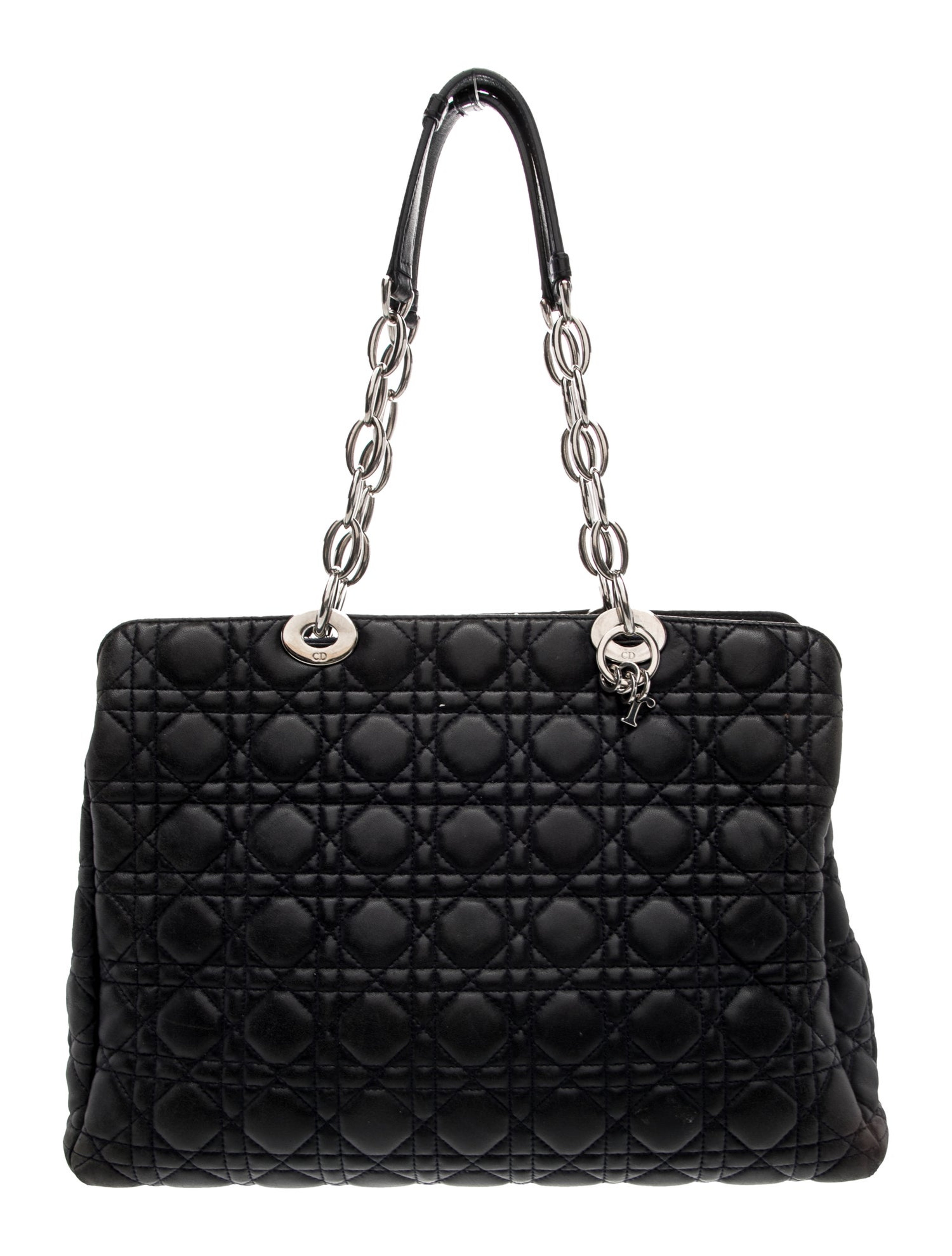 Cannage Lady Dior Medium