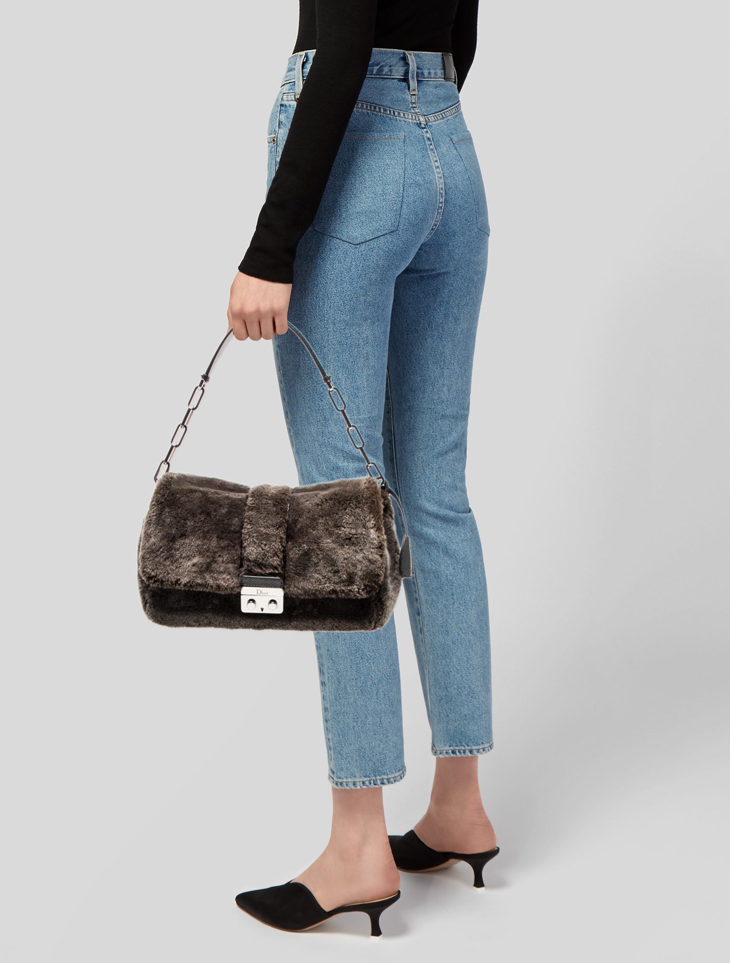 Chloé Elsie Medium Shoulder Bag - Neutrals Shoulder Bags, Handbags