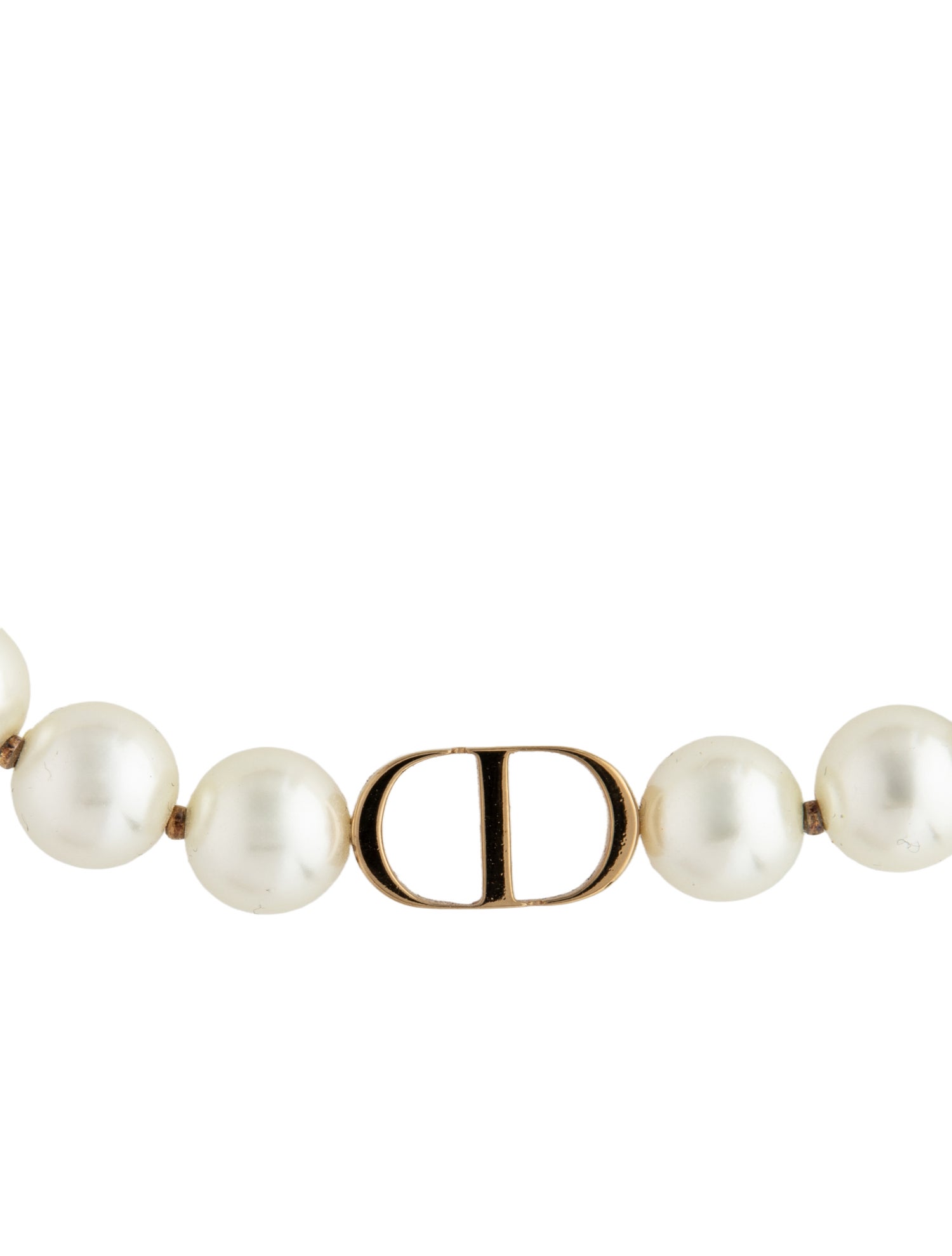 Christian Dior Faux Pearl 30 Montaigne Short Necklace