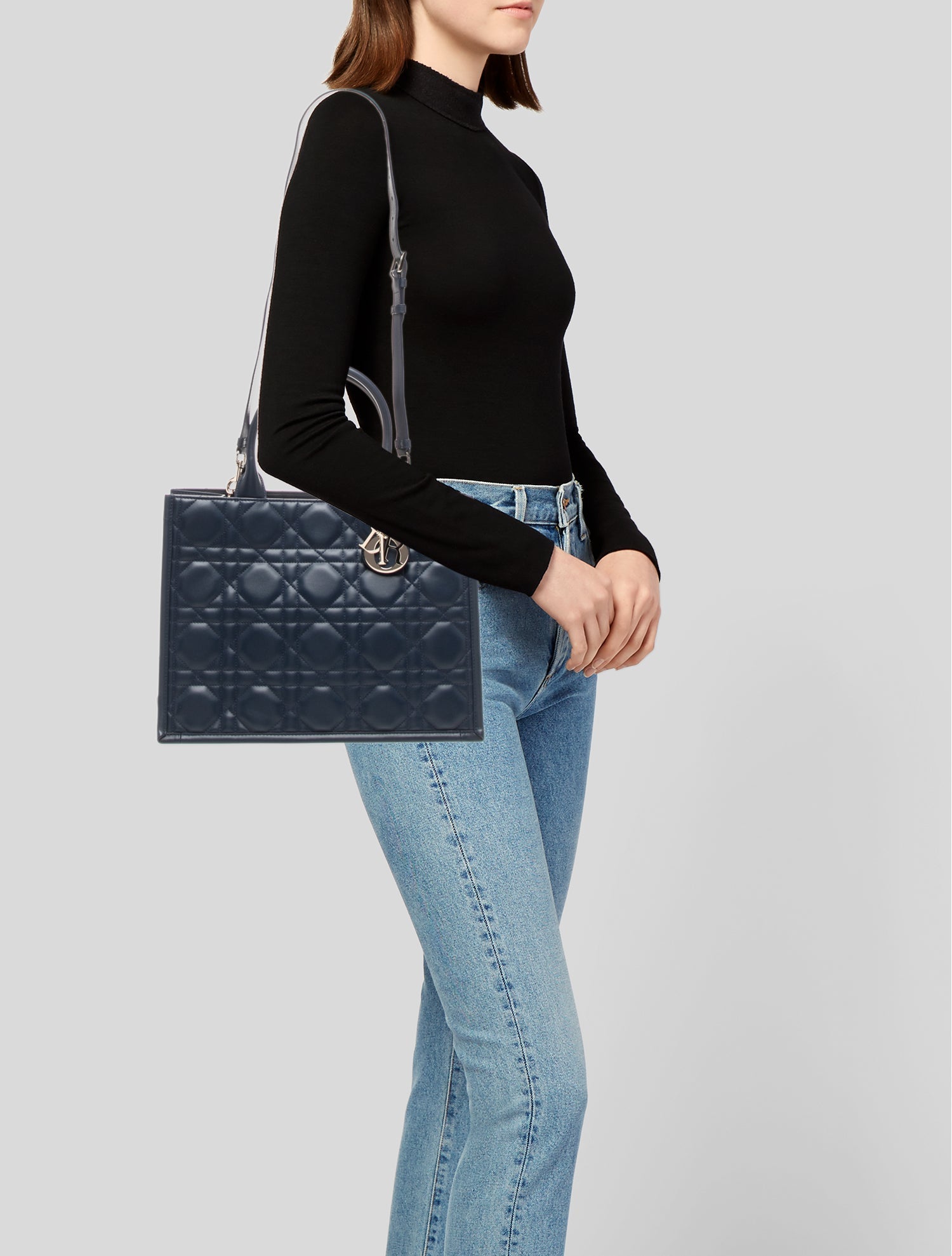 Christian Dior Cannage Book Medium 2024