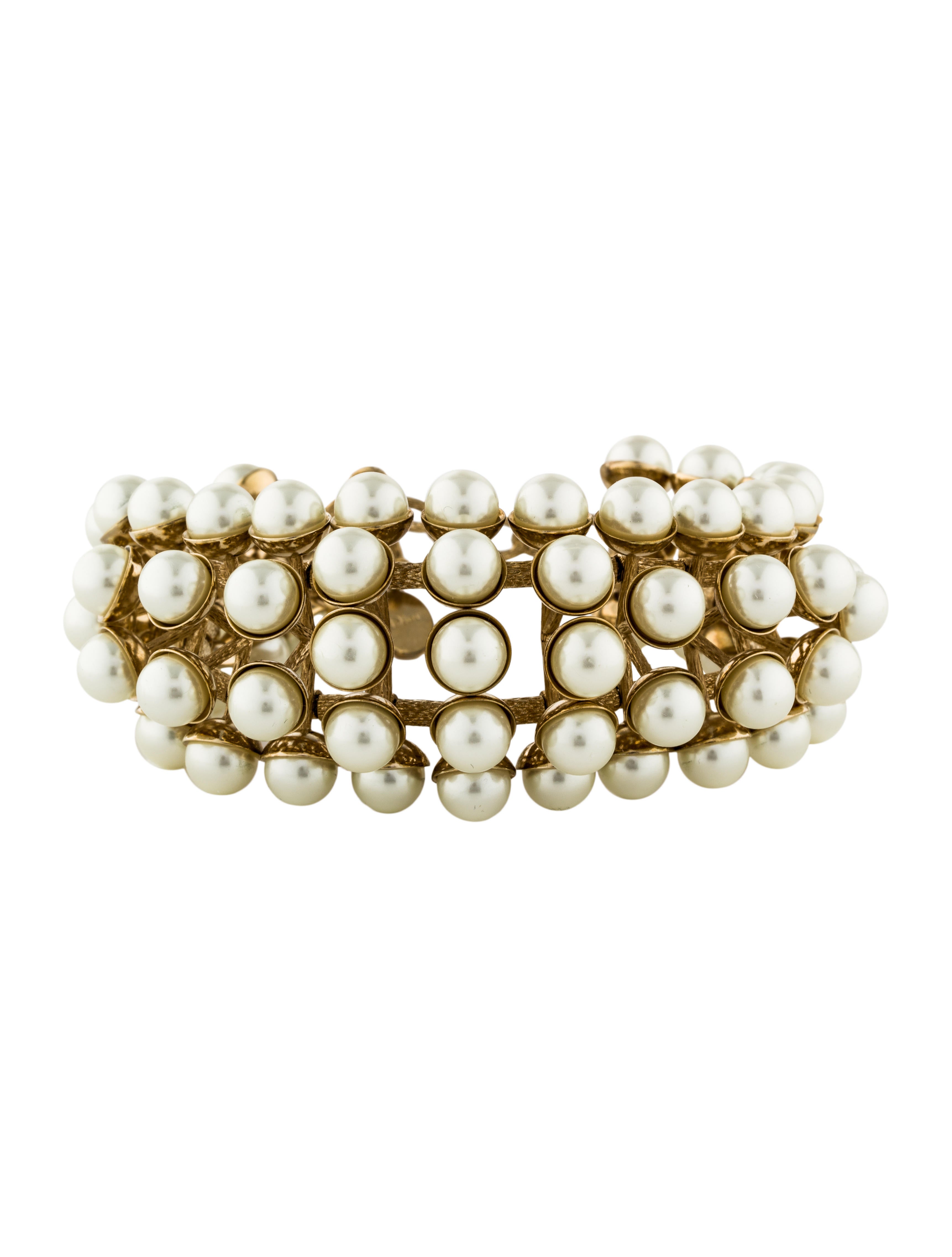 Dior Faux Pearl Bracelet Bracelets Chr64033 The Realreal Faux Pearl Bracelet