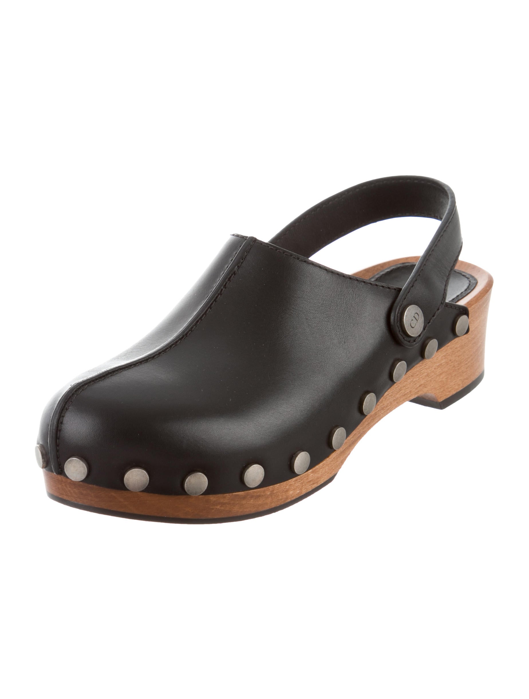 diorquake clogs