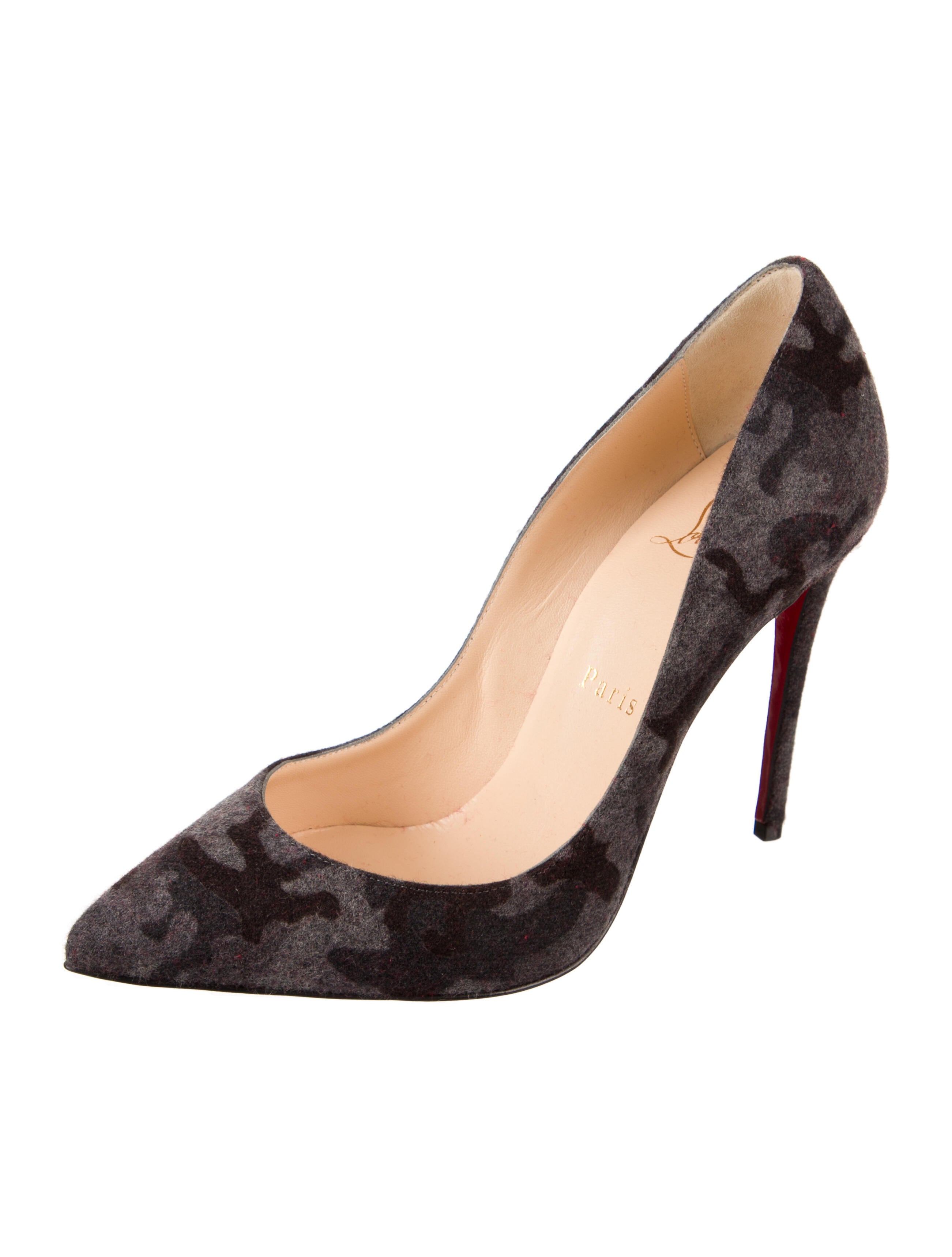 louboutin leo pumps