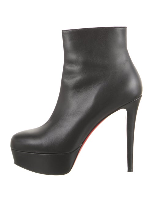 louboutin bianca booty