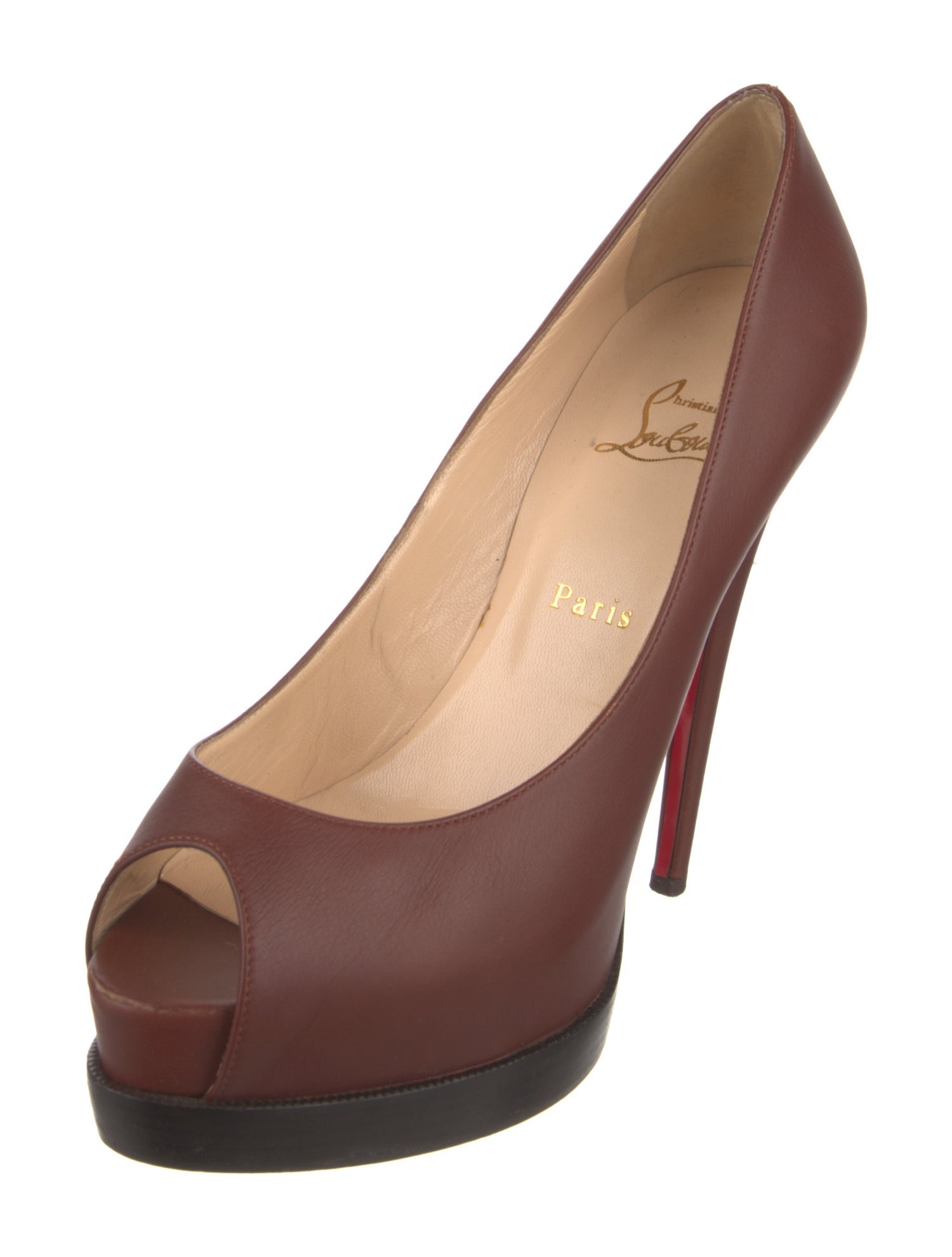 louboutin leo pumps