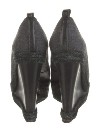 Christian Louboutin Pumps