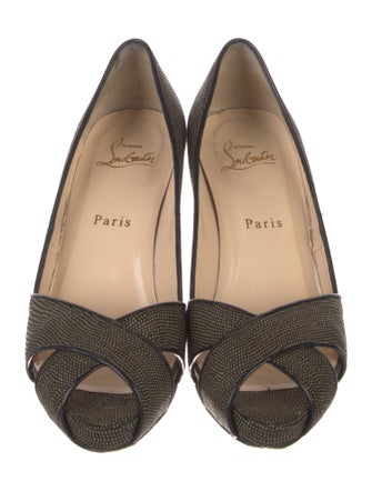 Christian Louboutin Stingray Pumps