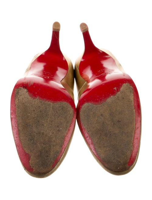 Christian Louboutin Leather Pumps