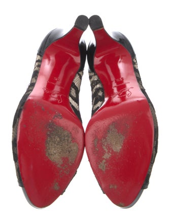Christian Louboutin Lace Lace Pattern Pumps