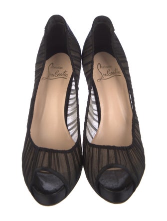 Christian Louboutin Mesh Mesh Accents Pumps