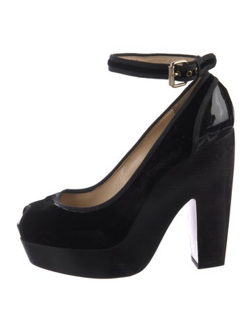 Christian Louboutin Pumps Velvet Leather Trim Embellishment IT 39 | 9