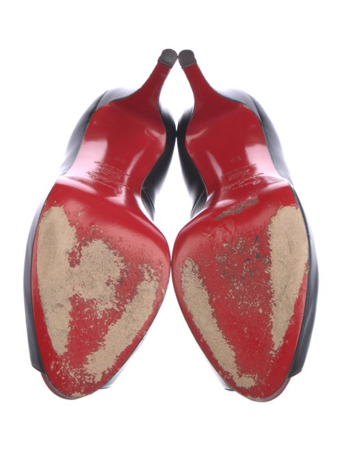 Christian Louboutin Leather Pumps