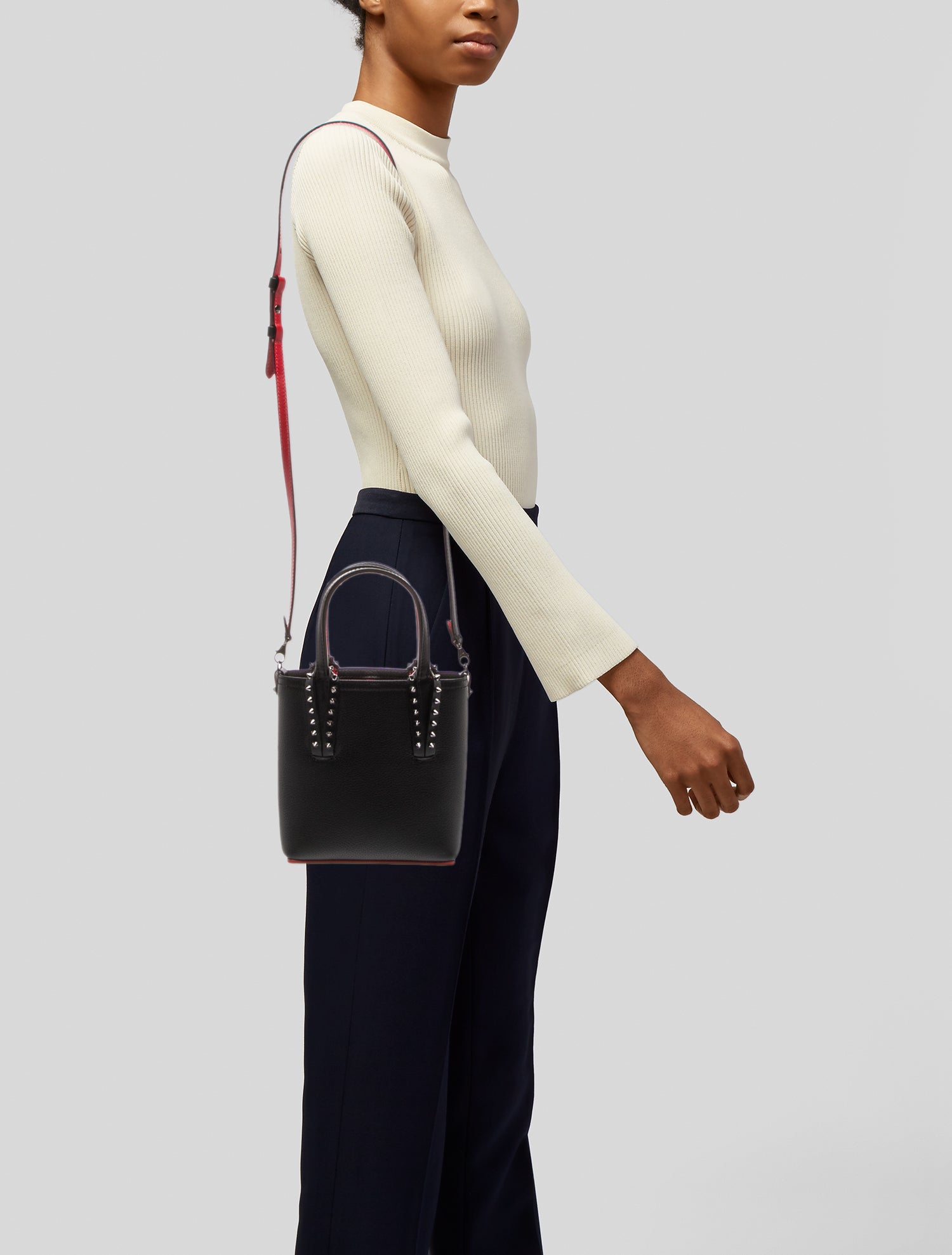 Christian Louboutin Rockstud Cabata