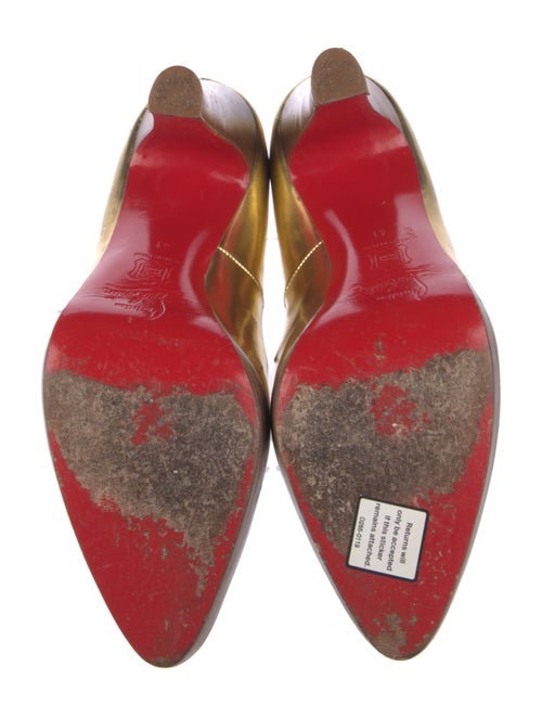 Christian Louboutin Leather Pumps