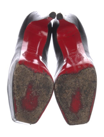 Christian Louboutin Leather Pumps