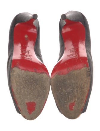 Christian Louboutin Raffia Pumps