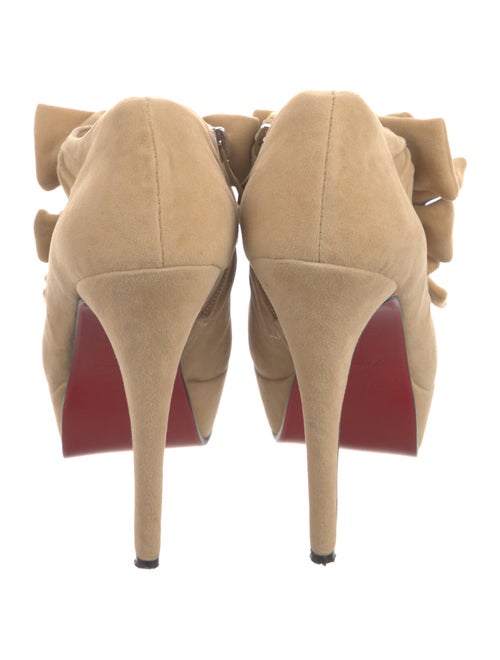 Christian Louboutin Leather Bow Accents Pumps
