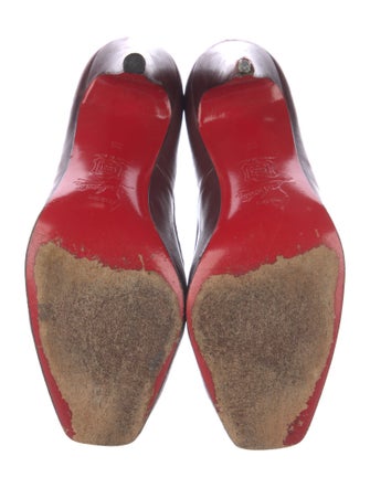 Christian Louboutin Leather Pumps
