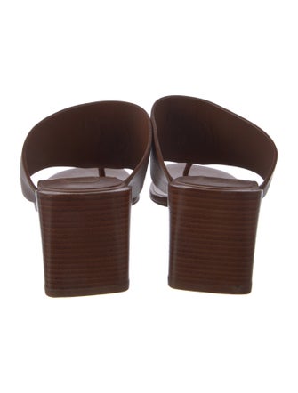 Christian Louboutin CL Tongamule Leather Slides