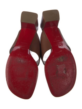 Christian Louboutin CL Tongamule Leather Slides