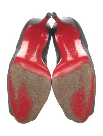 Christian Louboutin Pumps