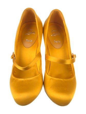 Christian Louboutin Pumps