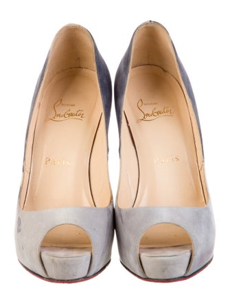 Christian Louboutin Very Prive 100 Suede Pumps
