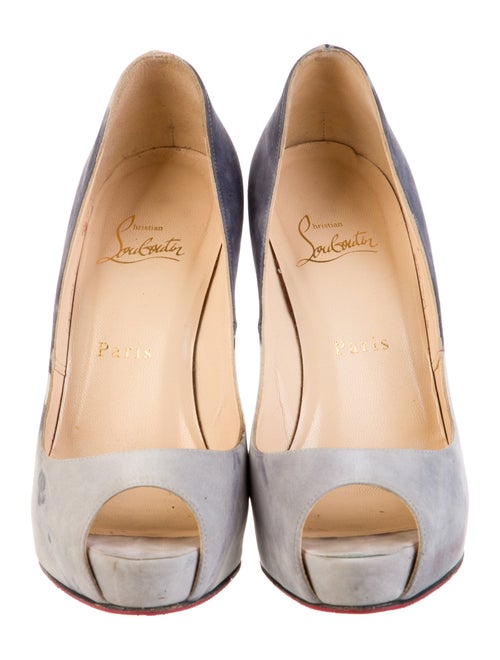 Christian Louboutin Very Prive 100 Suede Pumps
