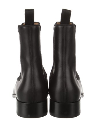 Christian Louboutin Samson Flat Leather Chelsea Boots