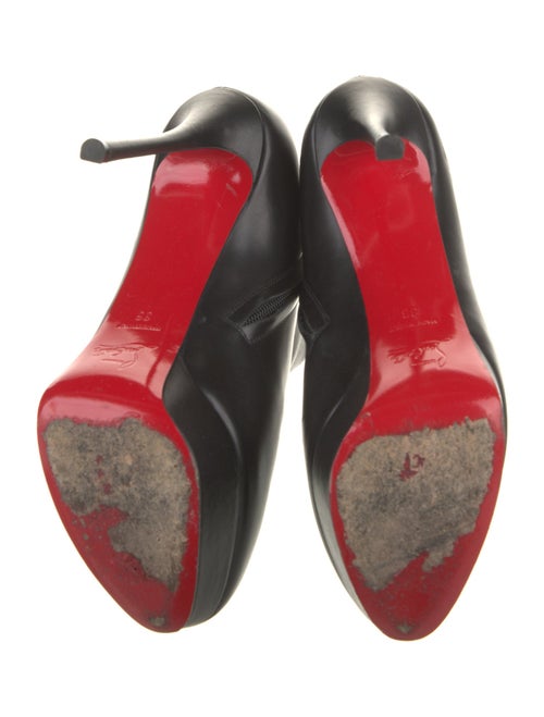 Christian Louboutin Leather Pumps